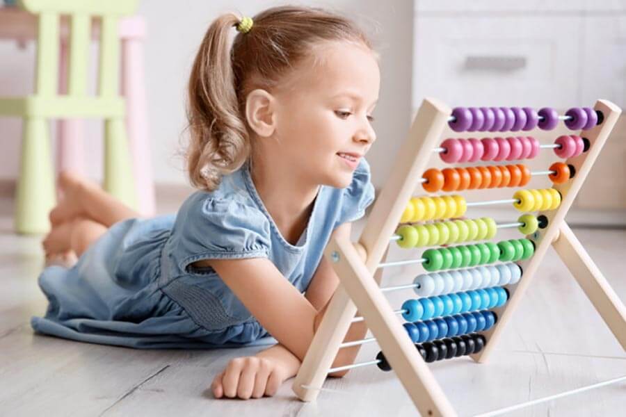 Ребенок учится считать