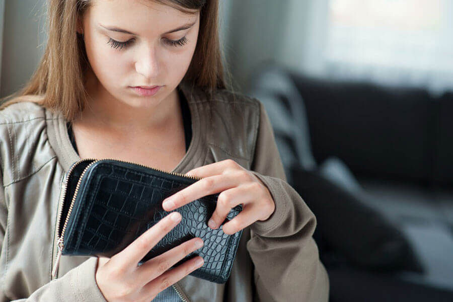 Ребенок ворует