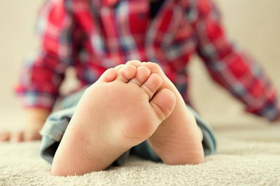 У ребенка потеют ноги